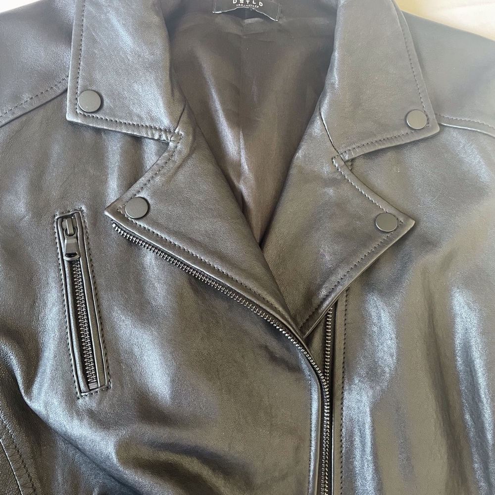 REDUCED TO SELL Soft Black Leather Jackst